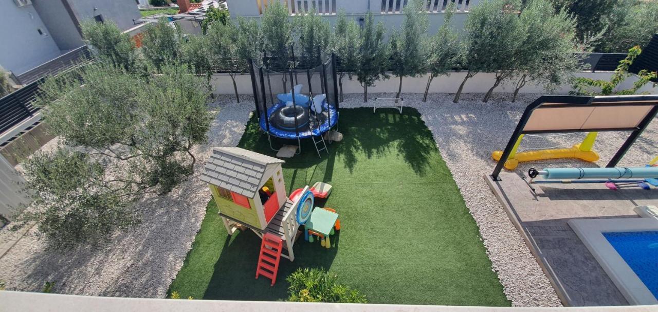 Villa Fides With Private Pool, Garden And Sea View Kaštel Novi Εξωτερικό φωτογραφία